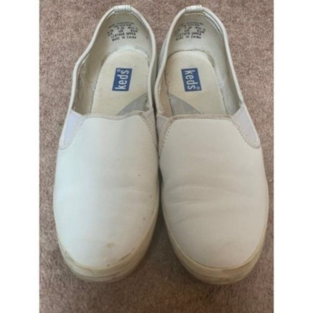 Women’s White Laceless Keds